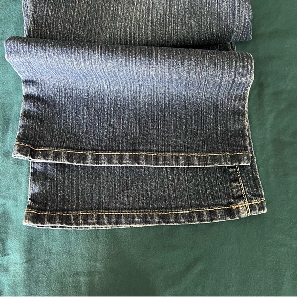 Calvin Klein Jeans Womens Size 8 Blue Flare Mid Rise Medium Wash Denim Great!! - Picture 7 of 7